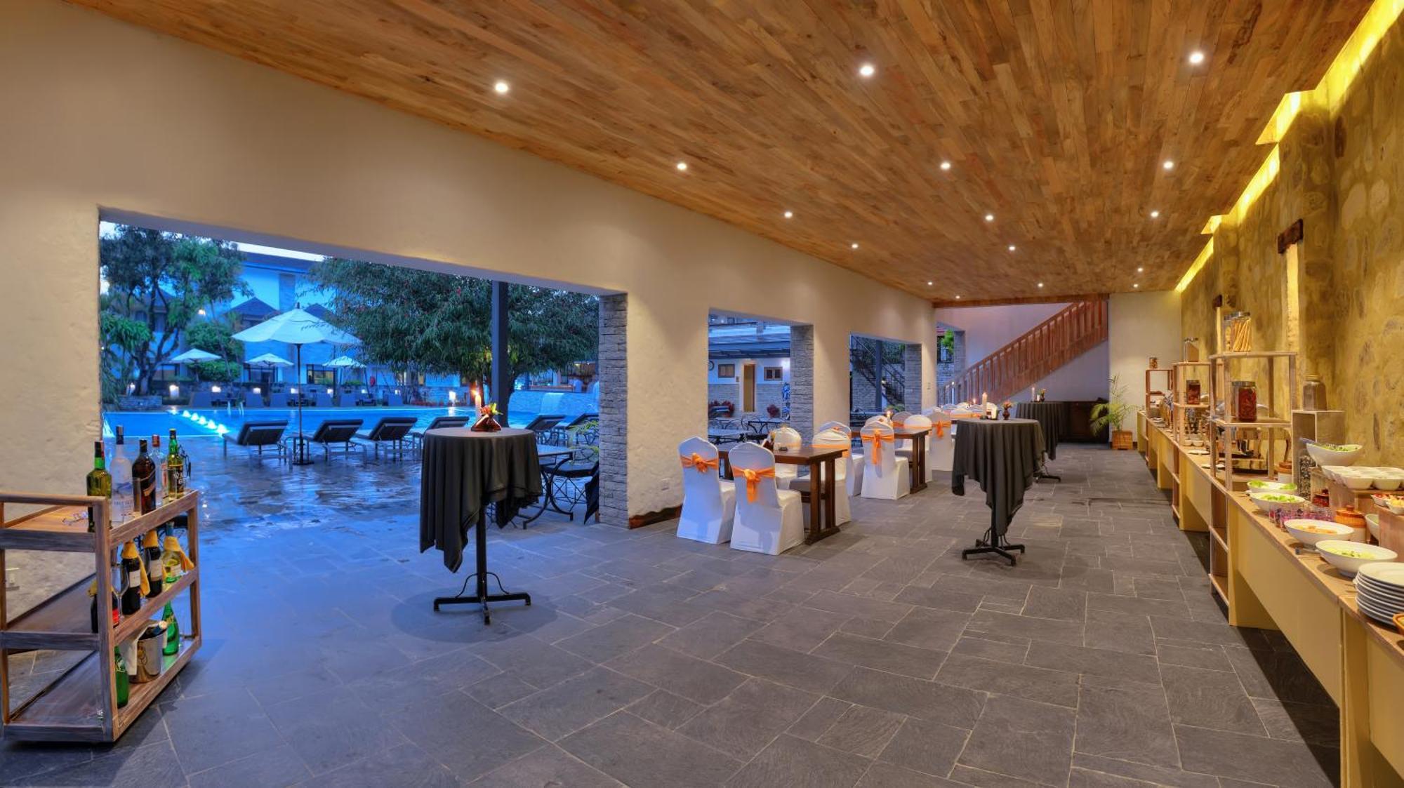 Hotel Barahi Pokhara Exterior foto
